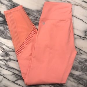 High-Waisted Statement Powerhold 7/8 Leggings